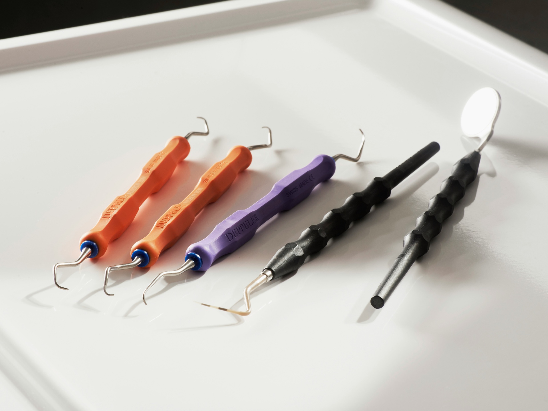 Behind the Tray: The Tools Behind a Gentle Cleaning
